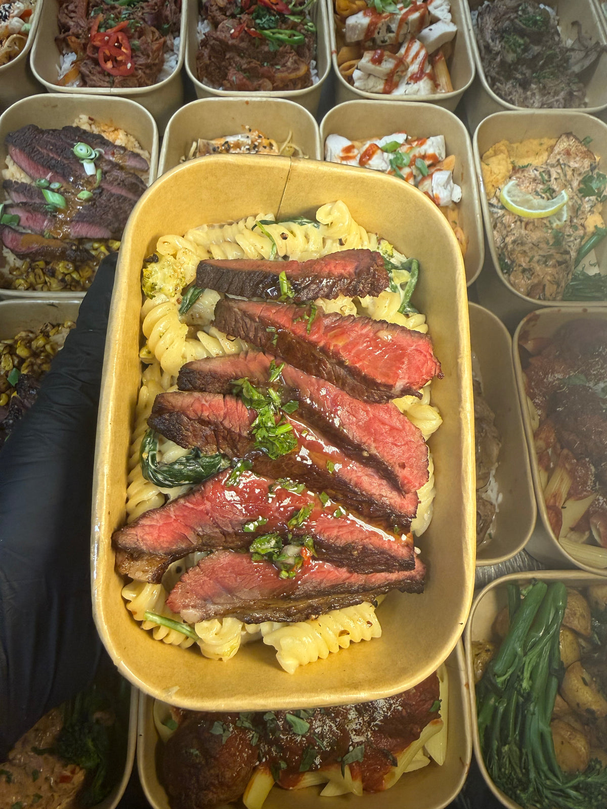 Creamy Garlic Pepper Steak Pasta
